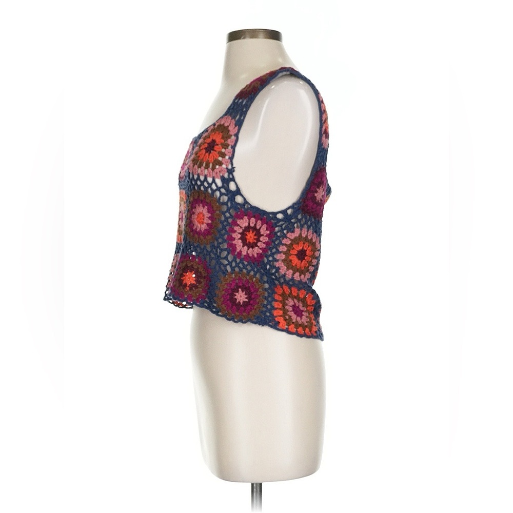 Natural Life Crochet Tank - Picture 5 of 7
